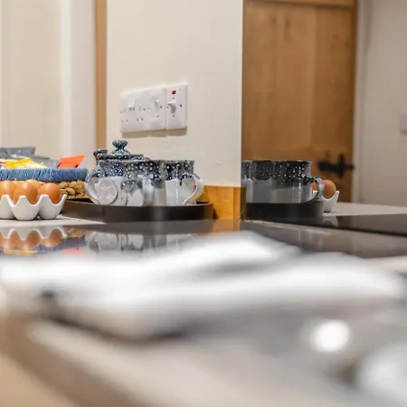 1 Bed In West Hall Oc-c32032 펜션 *