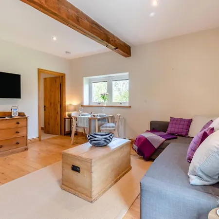 1 Bed In West Hall Oc-c32032 펜션 Kirkcambeck