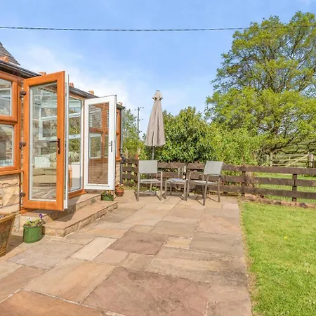 1 Bed In West Hall Oc-c32032 Prázdninový dům *